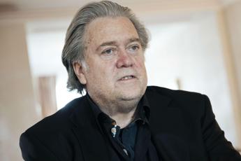 Steve Bannon Va In Prigione L Ex Guru Di Trump Sono Prigioniero