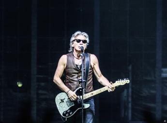 Ligabue, Esce 'Una Canzone Senza Tempo': Il Brano Dedicato A Roma - L ...