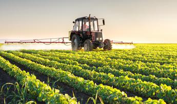 Agricoltura, in 70 anni la peggiore performance di vendita per le macchine dei campi