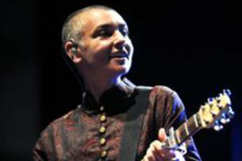 Gli eredi di Sinead O'Connor diffidano Trump: 