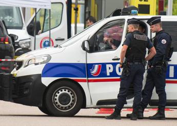 Parigi, Auto Contro Tavoli Di Bar: Un Morto E 3 Feriti Gravi - L'Identità