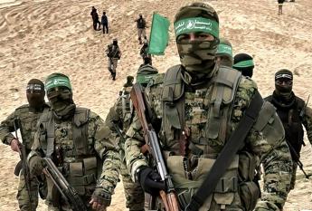 Hamas sospende il rilascio degli ostaggi israeliani