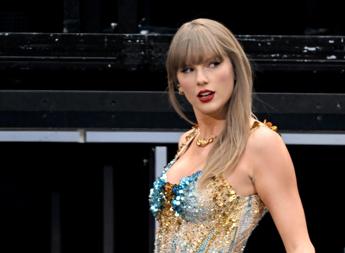 Taylor Swift, la festa di compleanno e 10 Billboard Awards: è un record storico