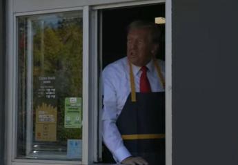 Donald Trump lavora da McDonald’s: “Mi pagano poco” – Video