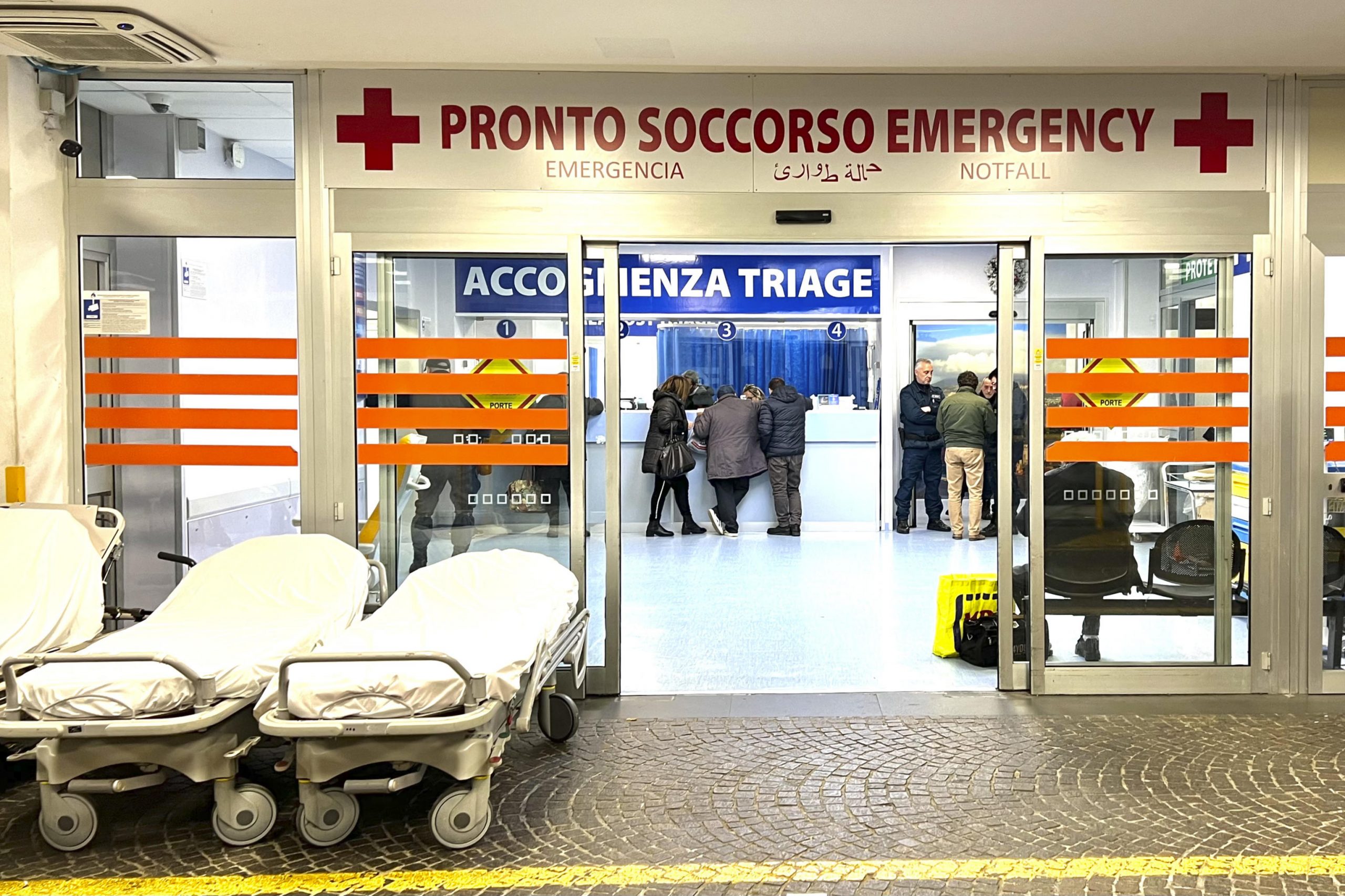 Le liste d’attesa, un’emergenza ignorata che costa cara ai cittadini