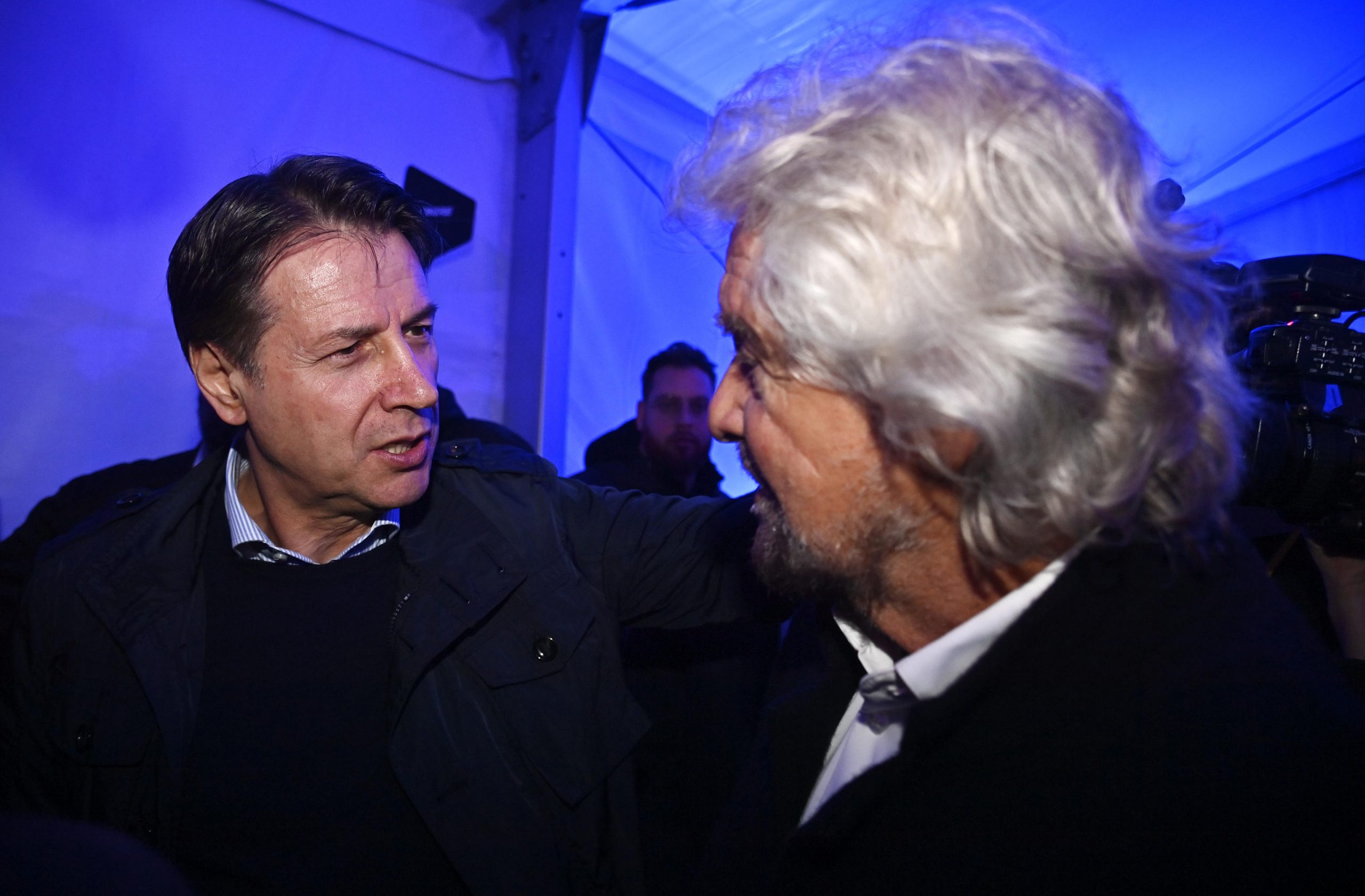 M5S, Conte annulla il contratto da 300 mila euro a Grillo