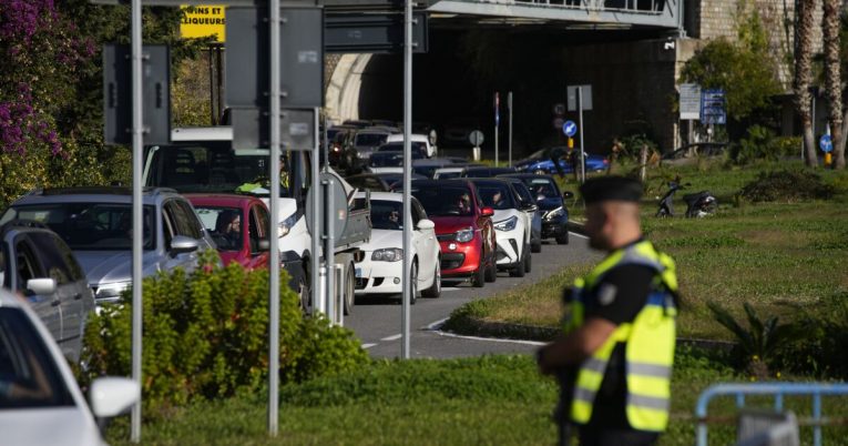 Francia e Germania cambiano rotta: tornano i controlli alle frontiere. Linea dura in 8 Paesi Ue