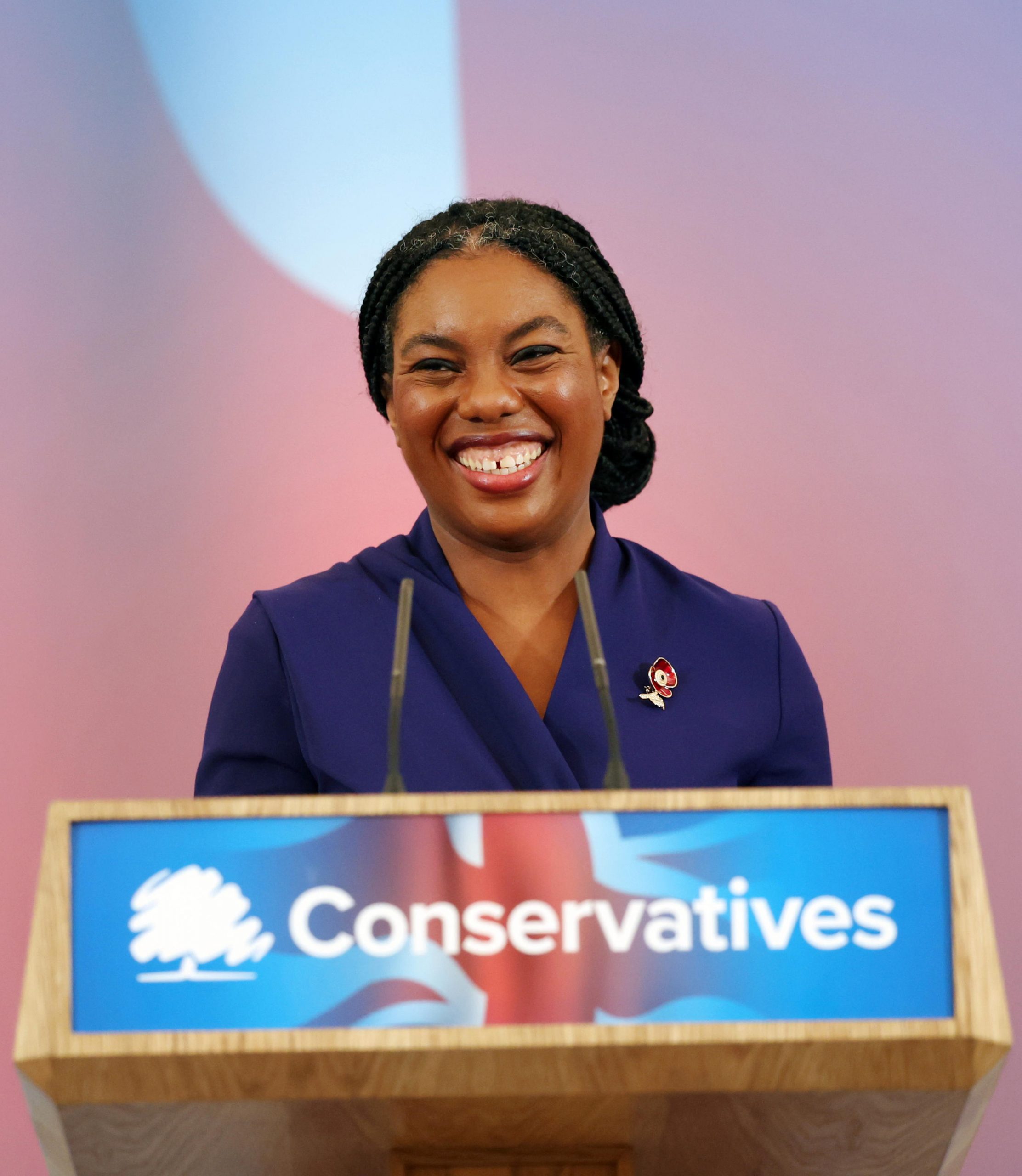 I Tory cambiano volto: Kemi Badenoch è la nuova leader