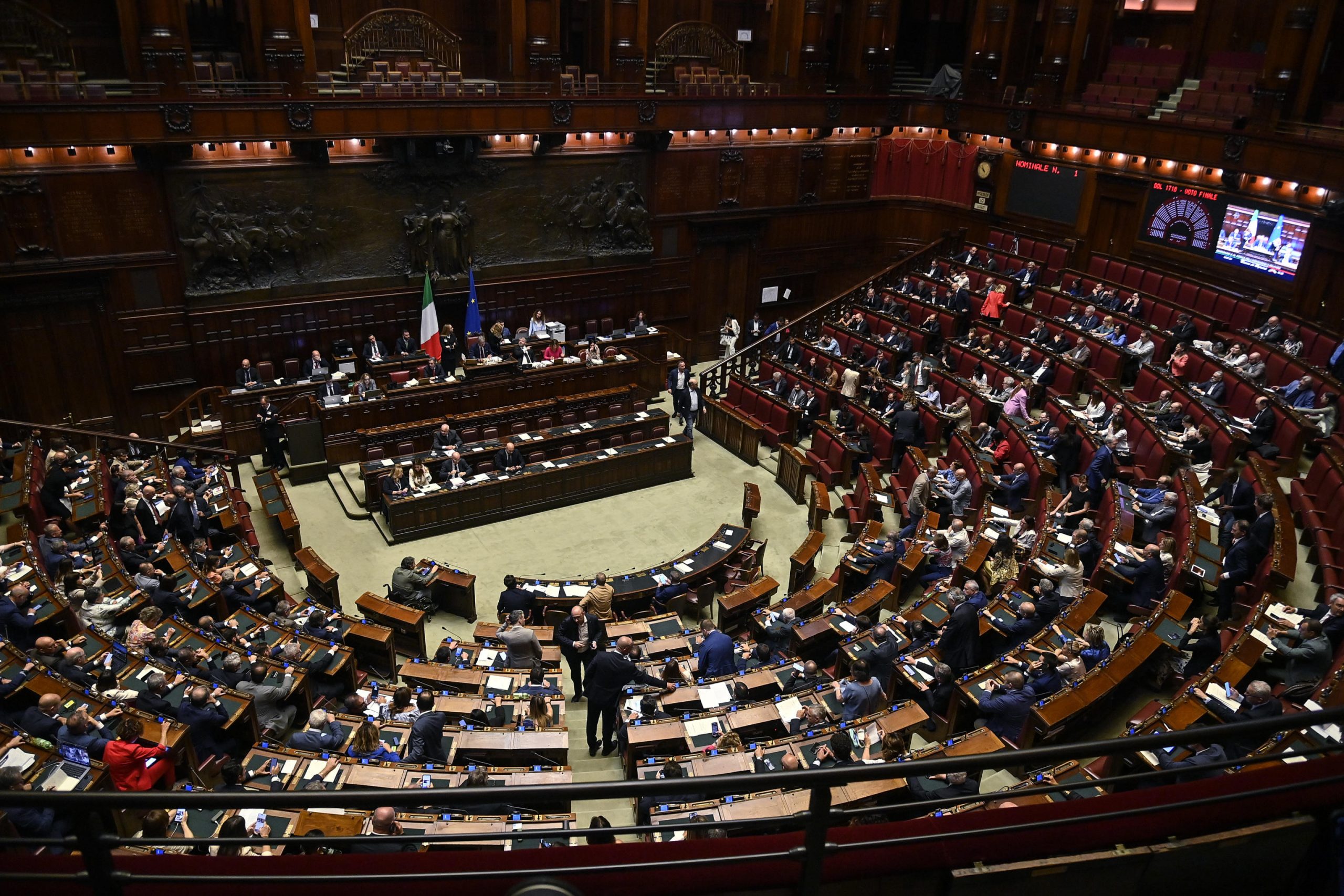 PRIMA PAGINA La Manovra arriva in Aula alla Camera, tempi flash per l’ok