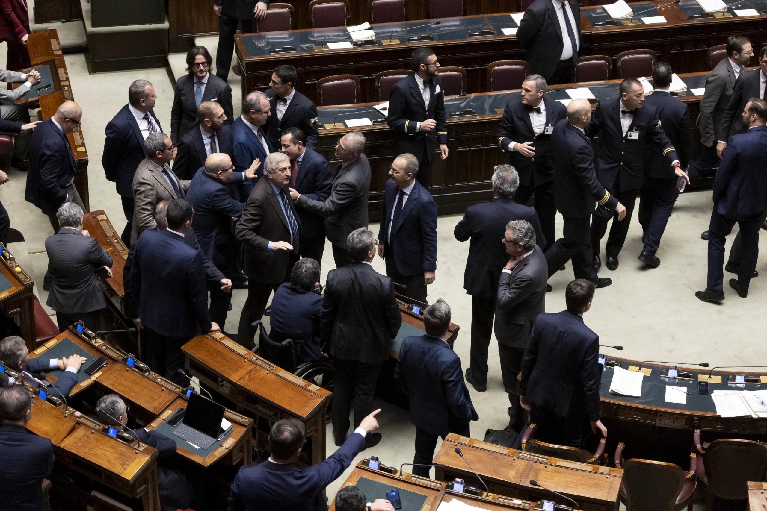 Incidente alla Camera, manca il governo in Aula