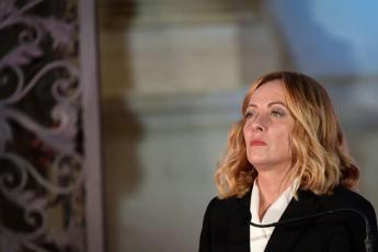 Meloni: “Governo non cadrà, qualche inciampo c’è ma è fisiologico”