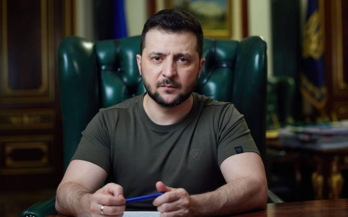 Ucraina, Zelensky ora è in enorme difficoltà. Resa vicina o tattica?