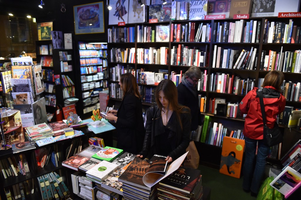 Luxemburg cambia sede: storica libreria in storica galleria