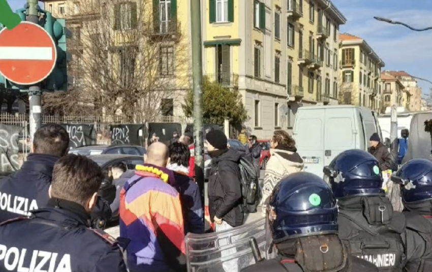 Violenze a Torino contro circolo Arci e gazebo Fdi