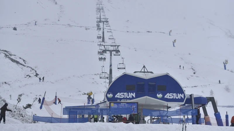 Incidente ad una seggiovia sui Pirenei: molti feriti in gravi condizioni (video)