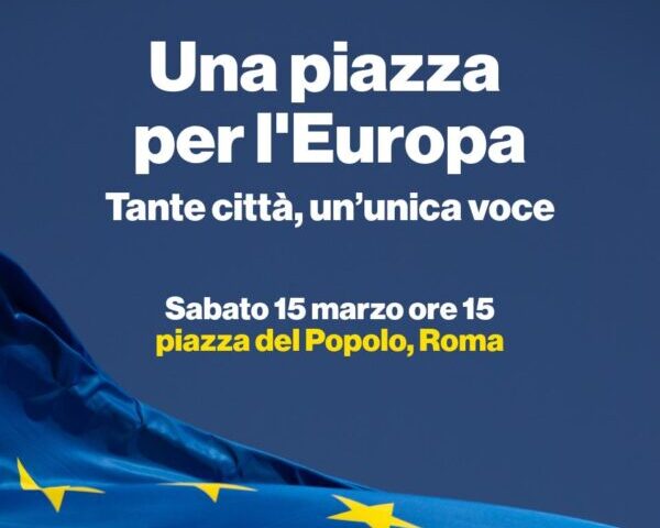 Piazza, bella piazza: la politica fa pazza