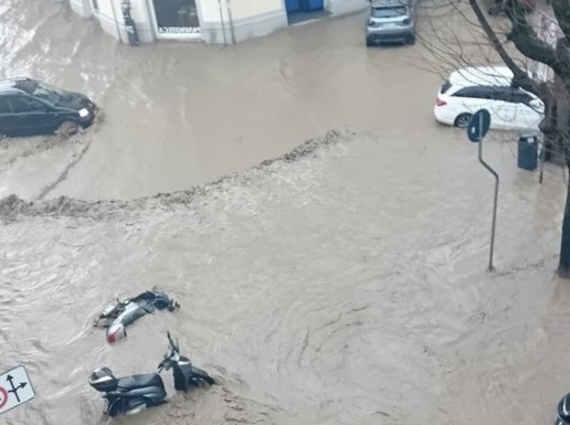 La Toscana nella morsa del maltempo: situazione critica a Firenze, Pisa e Livorno